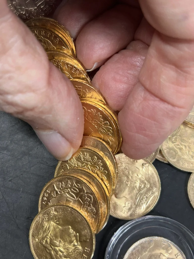 Is Now a Good Time to Buy Gold or Sell? Expert Insights 2025