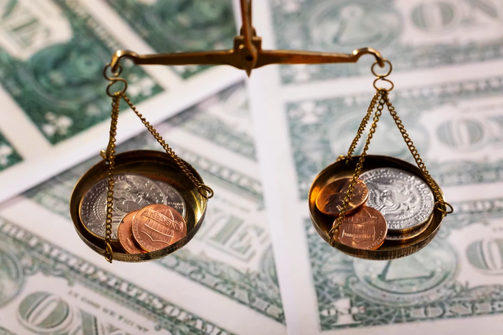 Federal Reserve Interest Rates and Gold: What Investors Must Watch